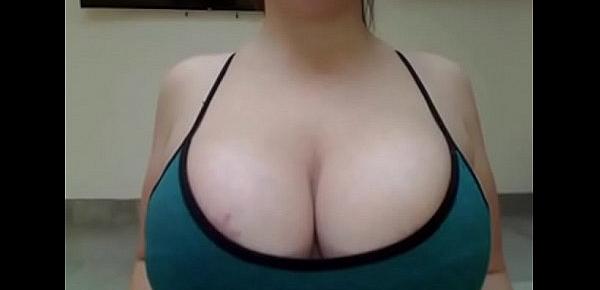 Hot slut free showing big natural tits